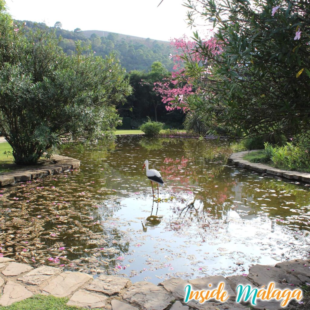 Park Vijver Torre de la Leonera Benahavis Pueblo Malaga